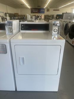 Speed  Queen Commercial Dryer Gas Coin / 3 Years Warranty