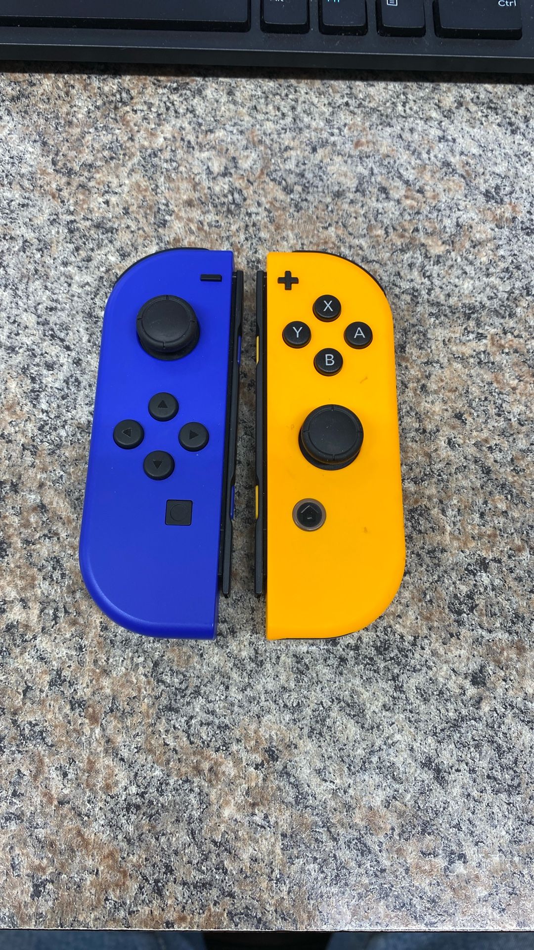Nintendo Switch Joy-Con controller pair (left/right), Multiple Edition