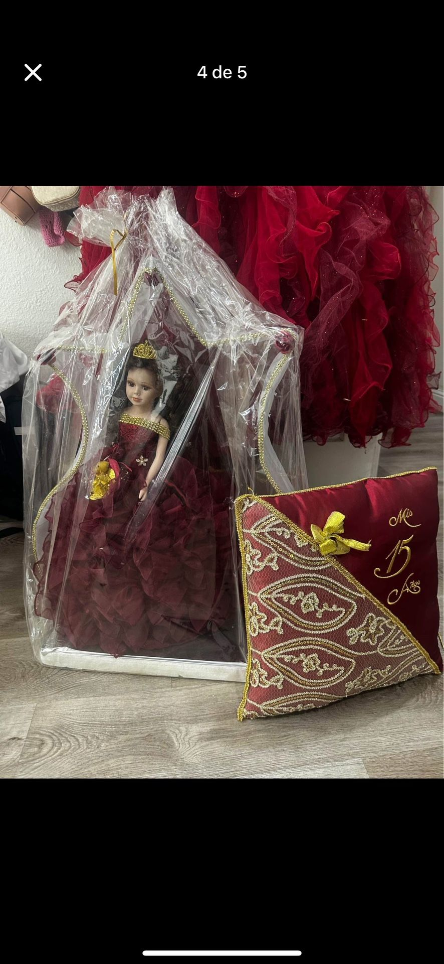 muñeca de 15 ańos y cojín
