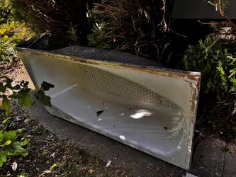Free Both Tub And Woods