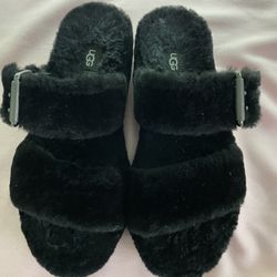 Fluffy Yeah Ugg’s Slides