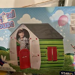 Kids playhouse