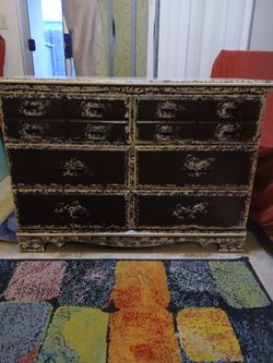 Real wood, 6 drawer customized designed w/ matching lamp. 44[ L × 33 [H × 17 [W
