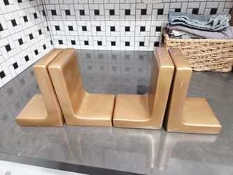 Bookends- L shaped, gold, set of 4. Cement/concrete