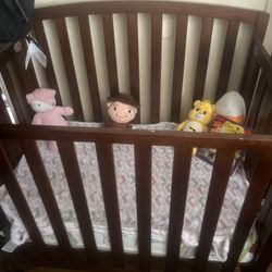 Davinci dylan folding mini crib