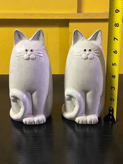 Cat Statue