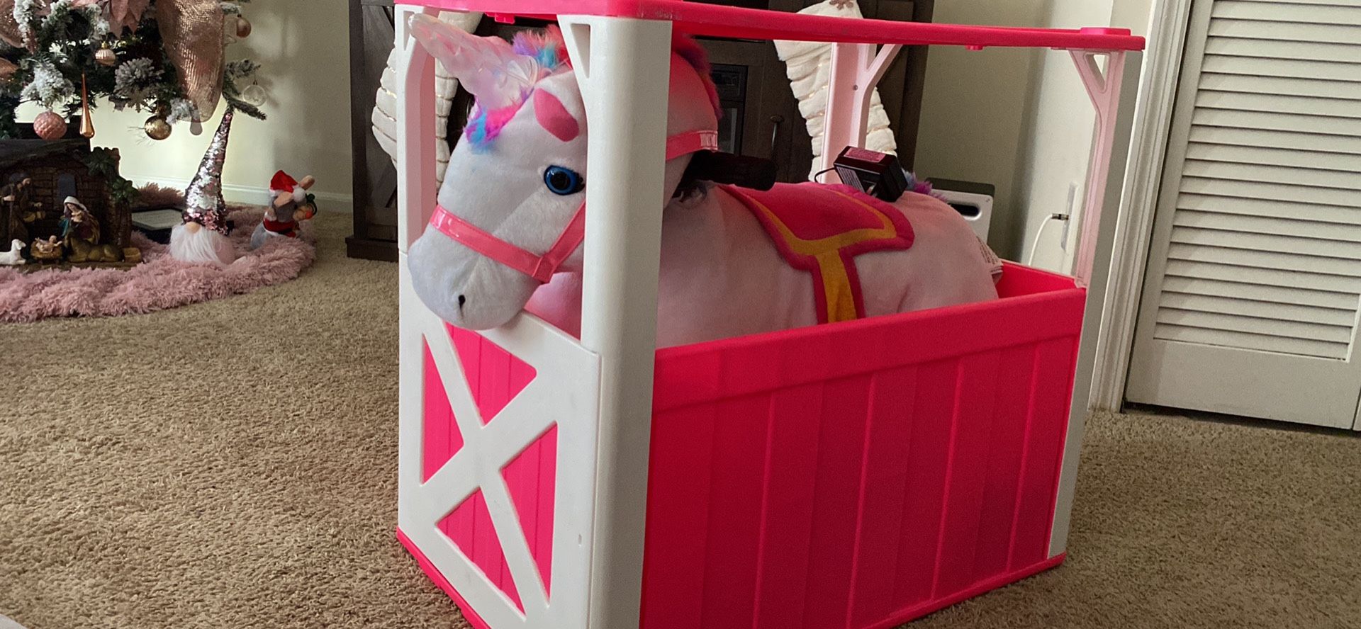 6 Volt Stable Buddies Willow Unicorn Plush Ride