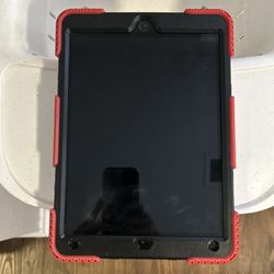 iPad 6 W/ Apple Pencil 