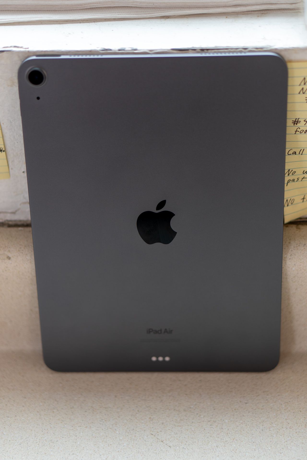 iPad Air 5th Gen 64GB for Sale in Los Angeles, CA - OfferUp