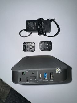 Naztech Volt AC Outlet 27000 mAh Portable Battery