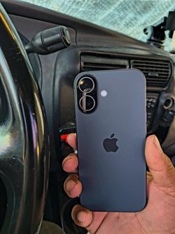 iPhone 17 (256GB) – Como Nuevo / Desbloqueado – Con Caja y Accesorios