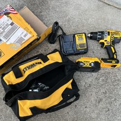 Dewalt XR Brushless Drill charger and battery