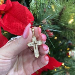 14k CROSS W/ STONE CHARM 