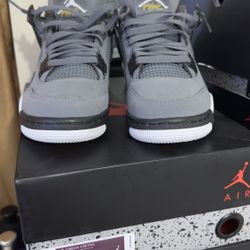 Jordan Retro 4 Cool Grey 