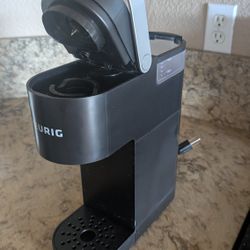 Keurig Mini K-Cup Coffee Maker (missing lid)