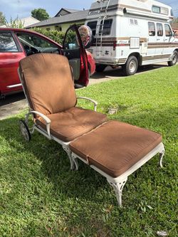Cast iron lawn chair Chase lounge