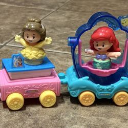 2 Little People Disney Princess Parade Floats