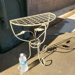 Wrought Iron Plant Stand Metal ( Vintage  )