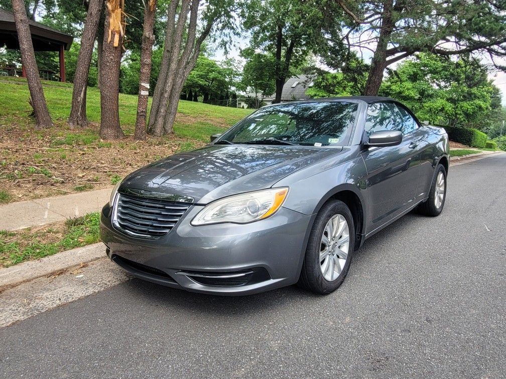 2011 Chrysler 200