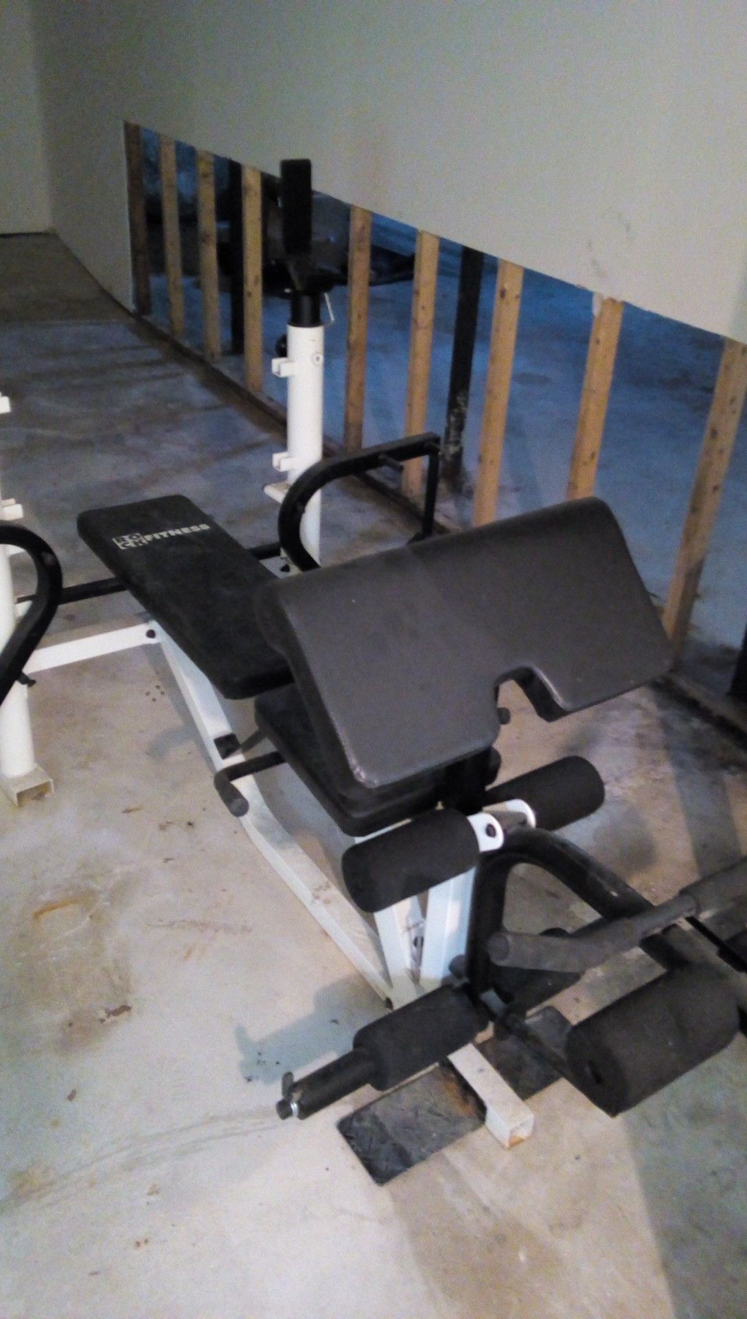 Weight bench