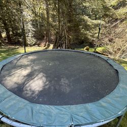 15 ft Trampoline