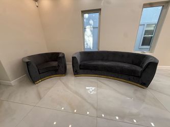 Pair of Meridian Julian Contemporary Velvet sofas and Loveseats in Gray