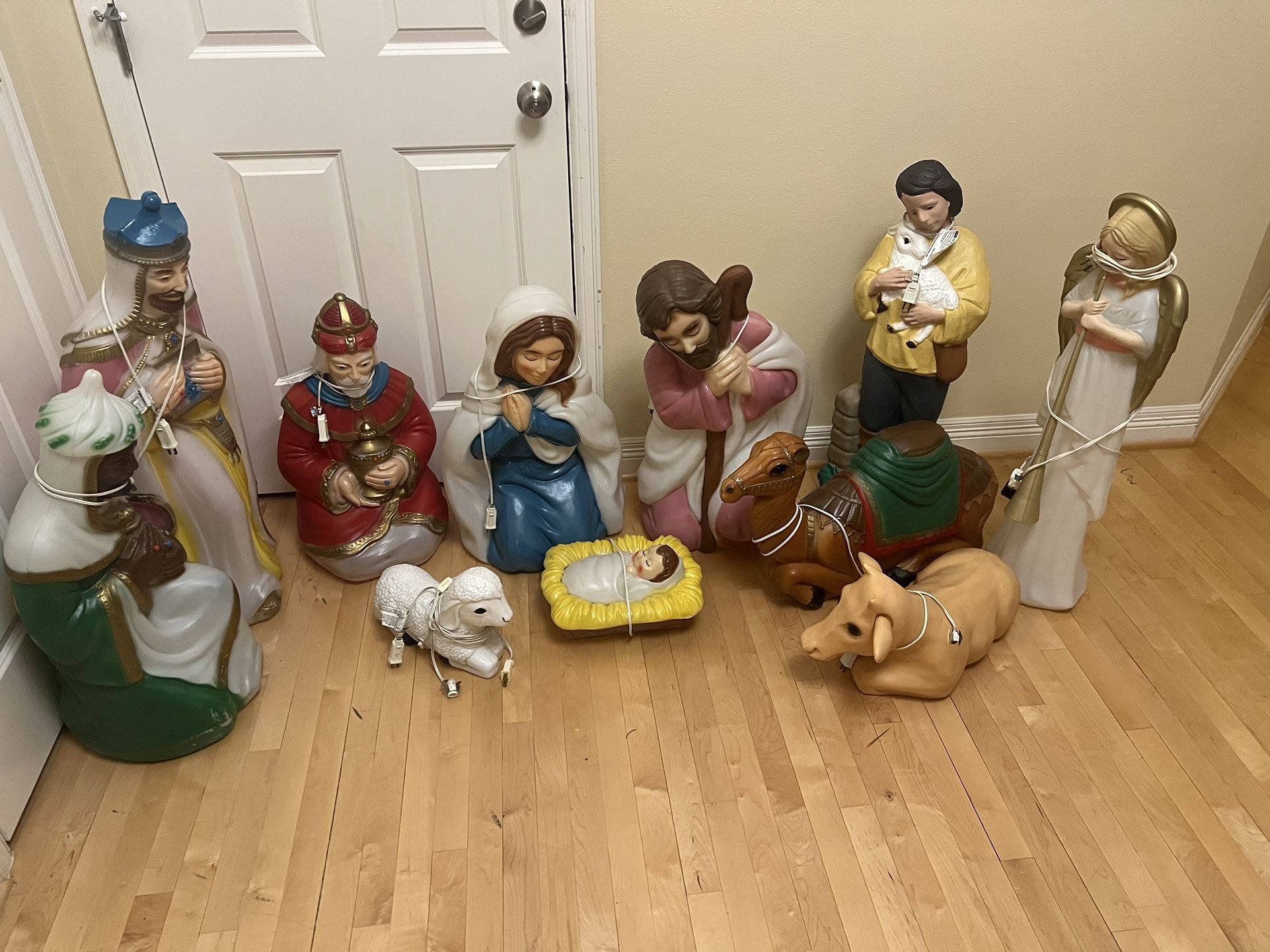 11 Piece Light Up Nativity Scene