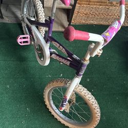 Girls bike