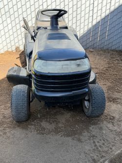 Riding tractor
