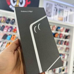 Galaxy Flip 7 unlocked