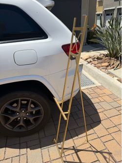 Easel