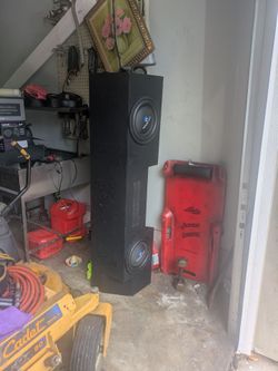 2 10s nemesis audio subwoofers in a box