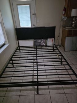 Metal queen bed