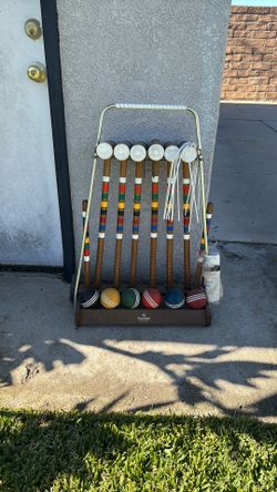 Croquet Set/excellent Condition