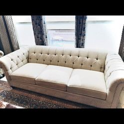 Bernhardt Living Room Couches 