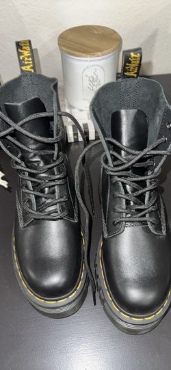 Dr. Marten platform boot