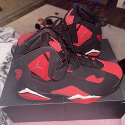 Men’s Shoes Size 11