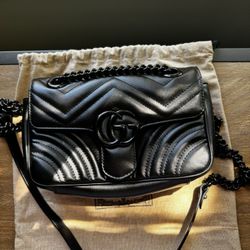 GUCCI MARMONT SMALL SHOULDER BAG