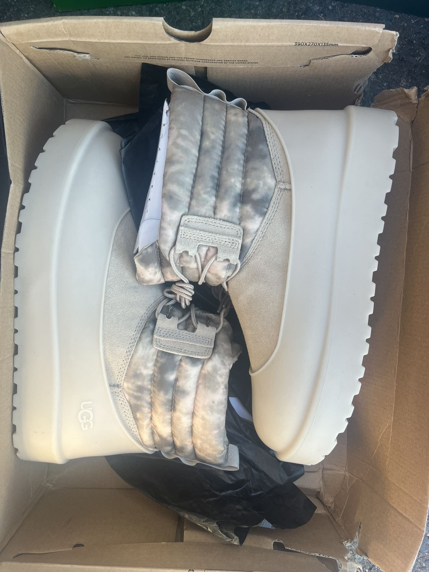brand new uggs