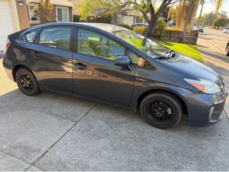Toyota Prius 2012