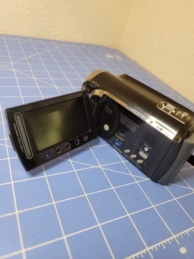 JVC Everio GZMG670BU Camcorder Digital Camcorder Works, no battery