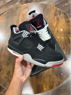 Jordan 4 Bred 2019 size 10.5