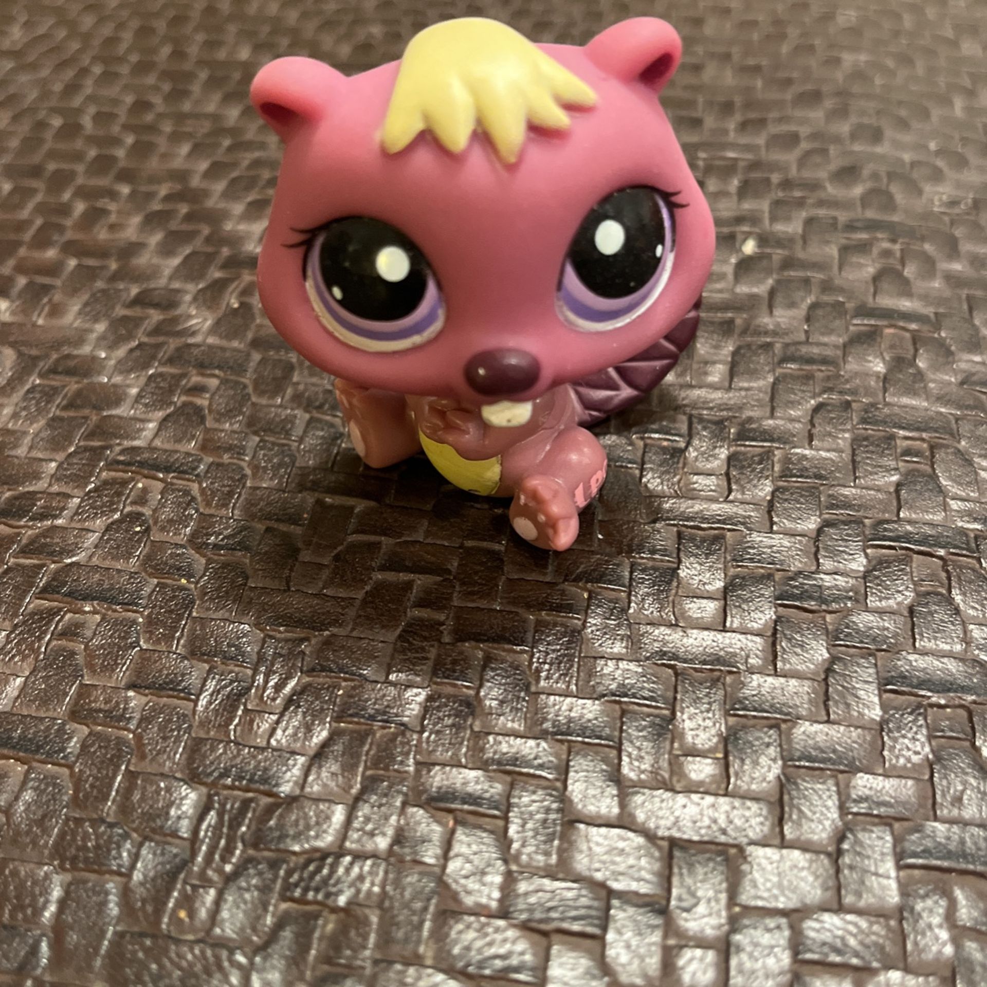 Littlest Pet Shop Beaver Purple Plum Purple Eyes 1410 Authentic Lps
