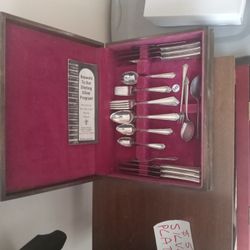 William A. ROGERS A1 Plus Service Plate Set 6