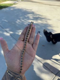 Bracelet