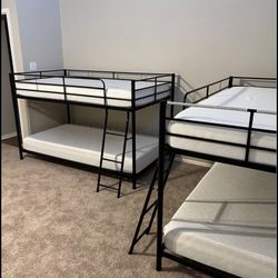 Bunkbeds w/o Mattresses 