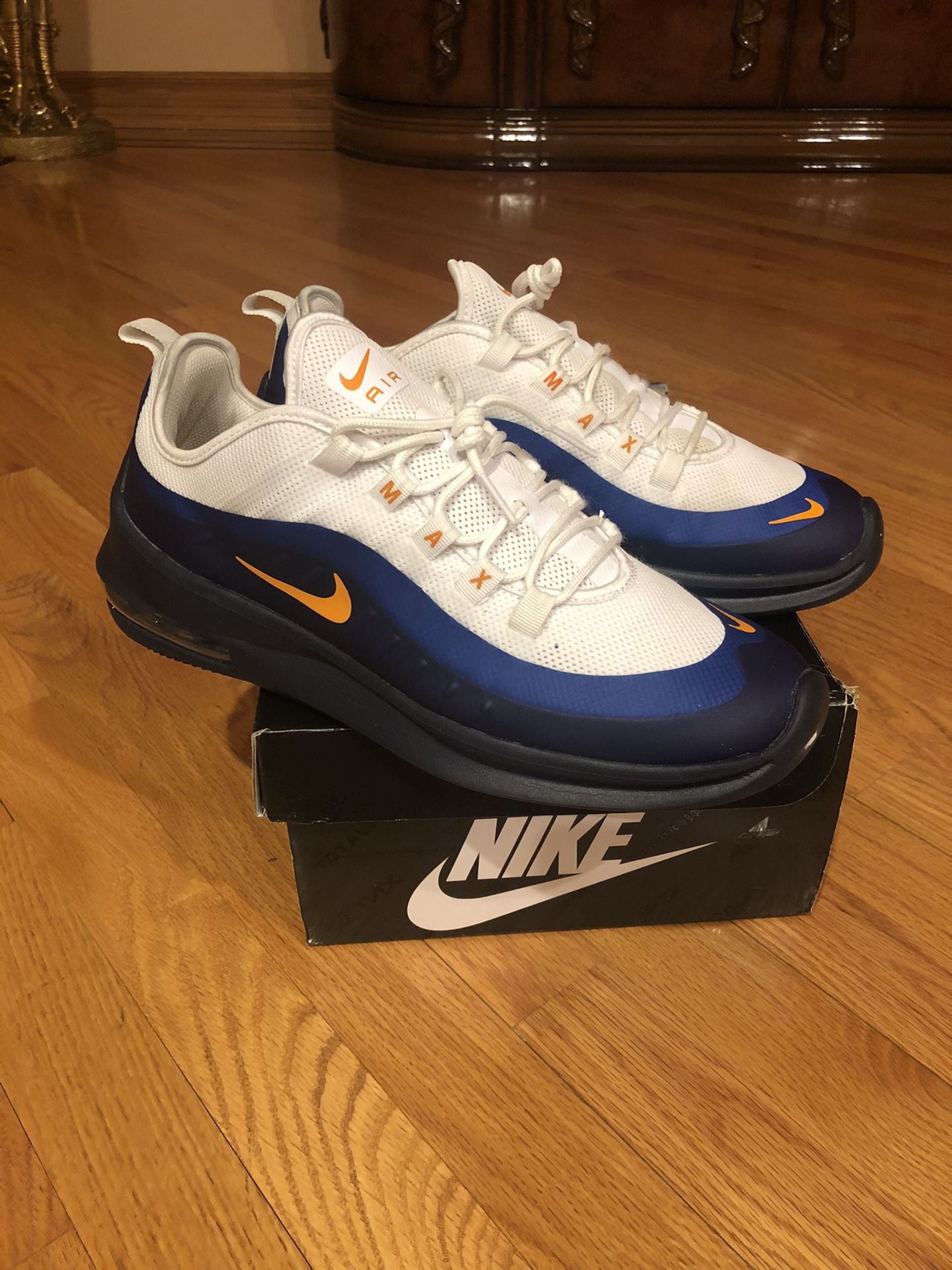 Nike air max NEW Size 10