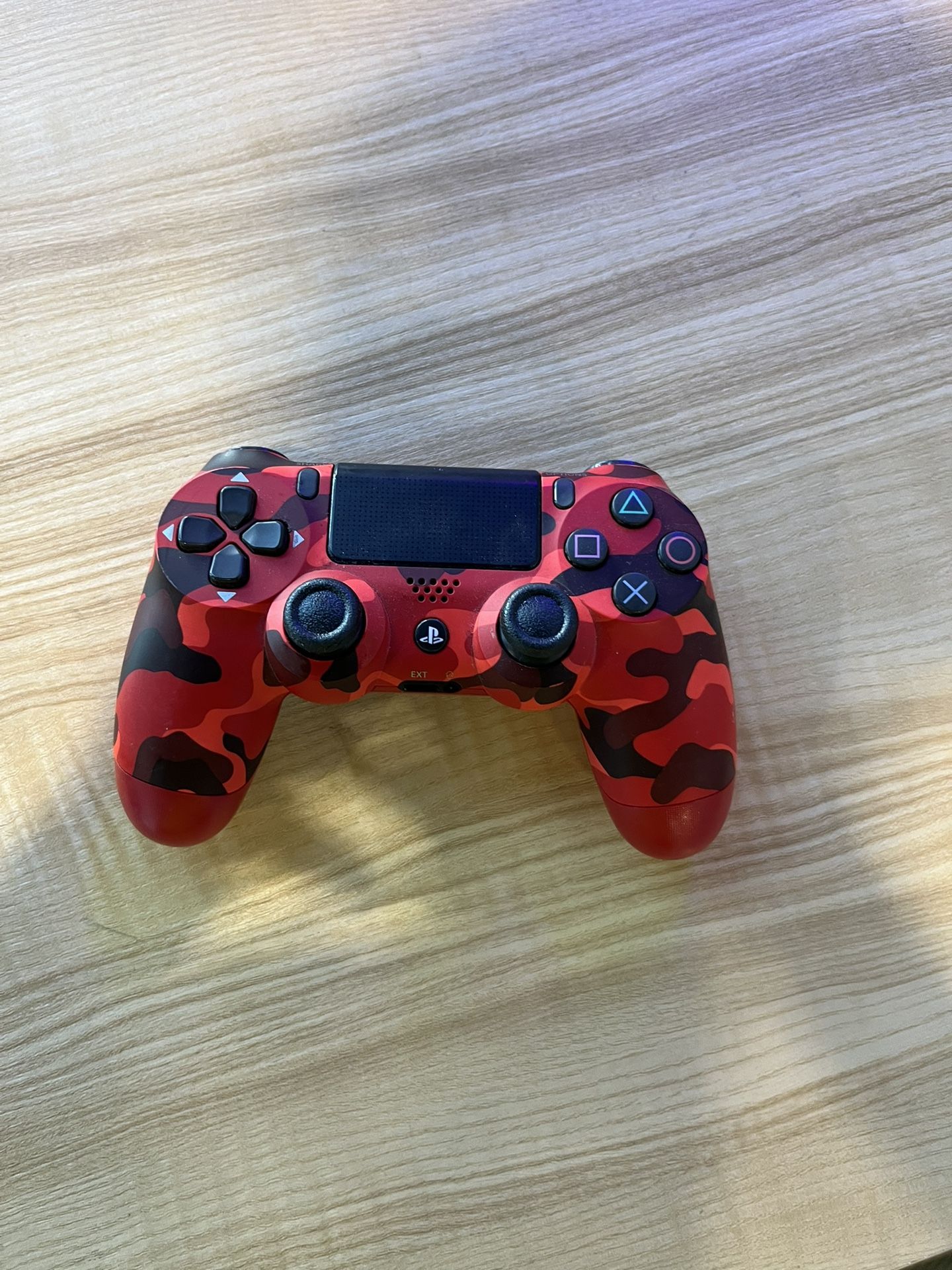 PS4 Controller