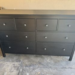 HEMNES 8-drawer dresser, black-brown, 63x37 3/4 "