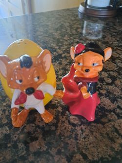 Speedy gonzales and girlfriend